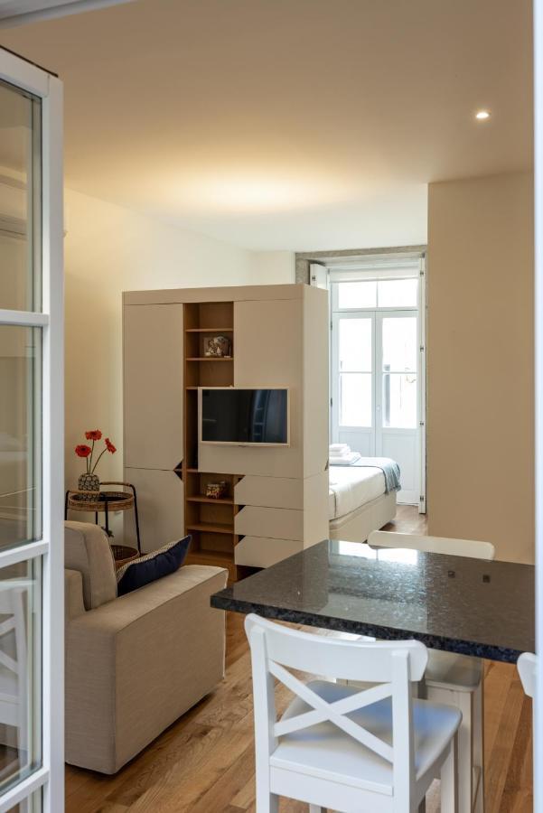 Bright Studio With Terrace OOporto Esterno foto
